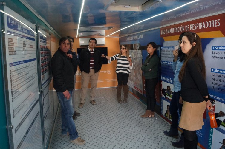 Bus de la Seguridad recorre División Salvador Bus de la Seguridad recorre División Salvador