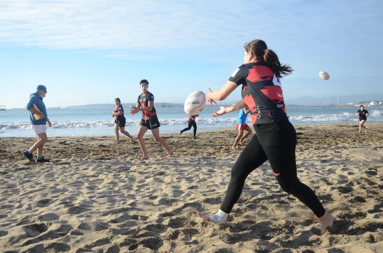 Albatros Rugby Club recibe clases de rugby para su agrupación a través del Proyecto Mandela financiado por Codelco Ventanas Albatros Rugby Club recibe clases de rugby para su agrupación a través del Proyecto Mandela financiado por Codelco Ventanas