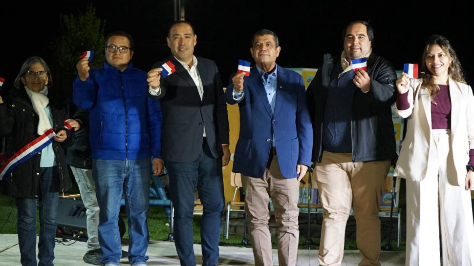 Ventanas Ilumina: programa de luminarias con energía solar beneficia a 15 mil vecinos de Puchuncaví