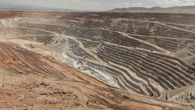Autoridad ambiental aprueba de manera unánime el proyecto que extiende la vida útil de la División Ministro Hales hasta 2054