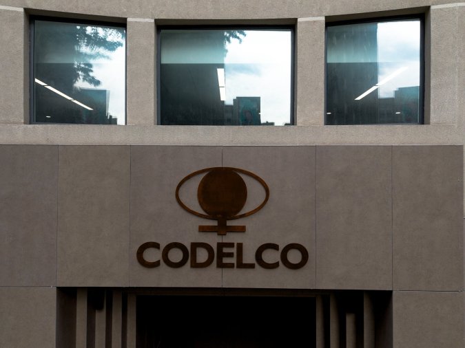 Codelco informa renuncia de su vicepresidente de Integración de Operaciones Andina